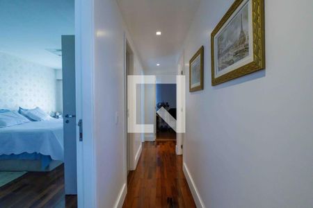 Apartamento à venda com 139m², 3 quartos e 3 vagasCorredor