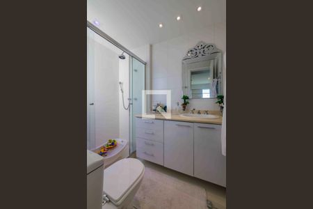 Apartamento à venda com 139m², 3 quartos e 3 vagasBanheiro Suíte