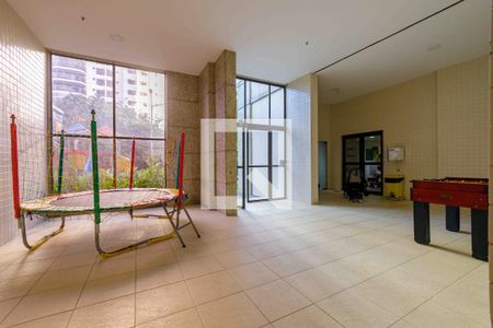 Apartamento à venda com 139m², 3 quartos e 3 vagasÁrea Comum Salão de Jogos