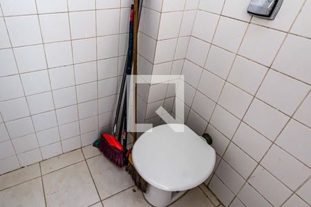 Apartamento para alugar com 80m², 2 quartos e 1 vaga Apartamento para alugar com 80m², 2 quartos e 1 vagaBanheiro de serviço