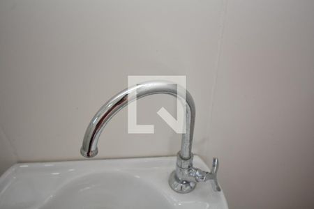 Apartamento para alugar com 47m², 2 quartos e sem vagaBanheiro - Torneira