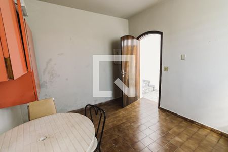 Casa à venda com 400m², 3 quartos e 4 vagas Casa à venda com 400m², 3 quartos e 4 vagasEdícula Lavanderia