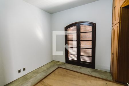 Casa à venda com 400m², 3 quartos e 4 vagas Casa à venda com 400m², 3 quartos e 4 vagasSuíte 2