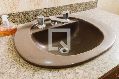 Casa à venda com 400m², 3 quartos e 4 vagas Casa à venda com 400m², 3 quartos e 4 vagasBanheiro 2 Pia