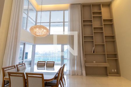 Sala de apartamento à venda com 3 quartos, 189m² em Taquaral, Campinas