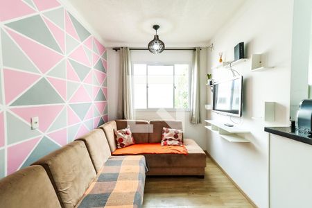 Sala de apartamento para alugar com 2 quartos, 47m² em Jardim Helga, São Paulo