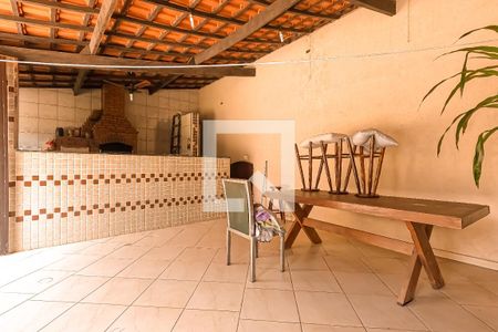 Casa para alugar com 200m², 2 quartos e 15 vagasÁrea de Serviço