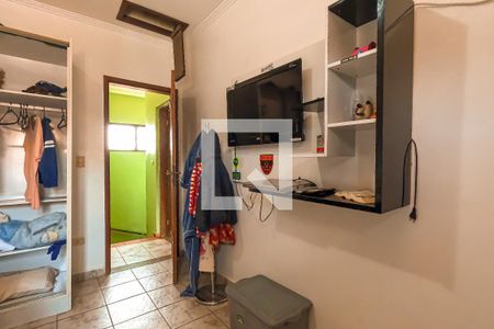 Casa para alugar com 200m², 2 quartos e 15 vagasQuarto