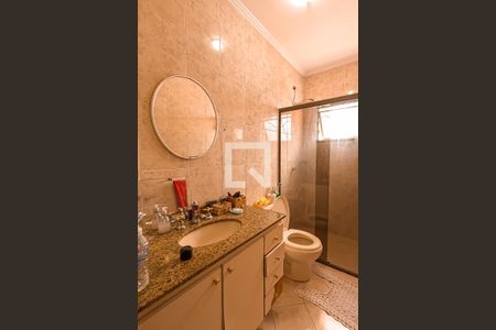 Casa para alugar com 200m², 2 quartos e 15 vagasBanheiro da Suíte