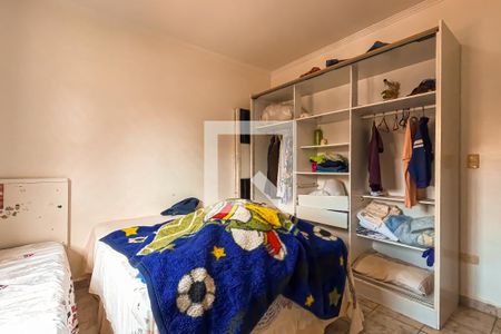 Casa para alugar com 200m², 2 quartos e 15 vagasQuarto