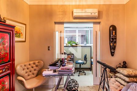 Apartamento para alugar com 200m², 2 quartos e 2 vagas Apartamento para alugar com 200m², 2 quartos e 2 vagasSala