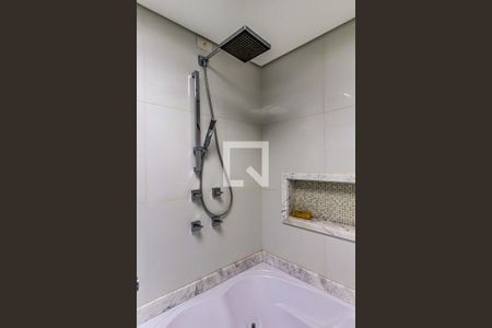 Apartamento para alugar com 200m², 2 quartos e 2 vagas Apartamento para alugar com 200m², 2 quartos e 2 vagasSuíte