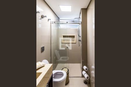 Apartamento para alugar com 200m², 2 quartos e 2 vagas Apartamento para alugar com 200m², 2 quartos e 2 vagasBanheiro