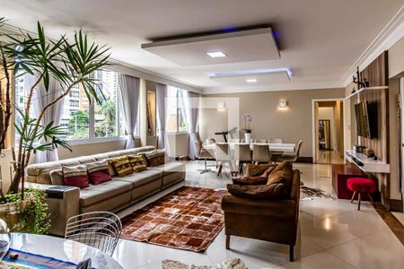 Apartamento para alugar com 200m², 2 quartos e 2 vagas Apartamento para alugar com 200m², 2 quartos e 2 vagasSala