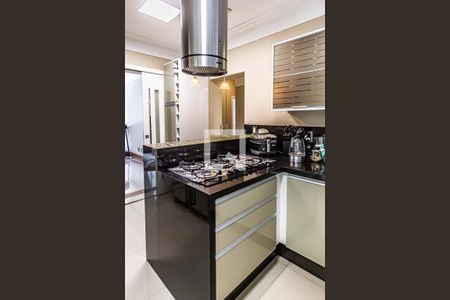 Apartamento para alugar com 200m², 2 quartos e 2 vagas Apartamento para alugar com 200m², 2 quartos e 2 vagasCozinha