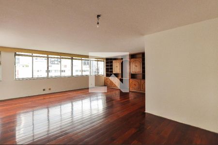 Apartamento à venda com 220m², 3 quartos e 1 vagaSala
