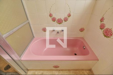 Apartamento à venda com 220m², 3 quartos e 1 vagaBanheiro da Suíte