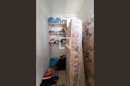 Apartamento à venda com 80m², 2 quartos e sem vaga Apartamento à venda com 80m², 2 quartos e sem vagaQuarto de Serviço