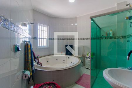 Casa à venda com 305m², 5 quartos e 5 vagasBanheiro da Suíte 1