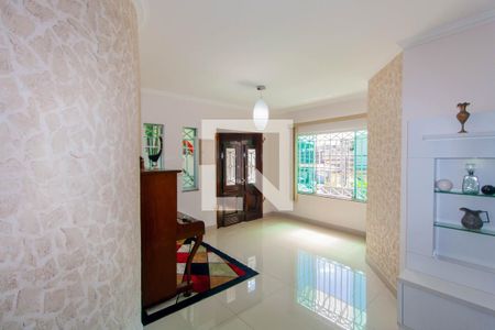 Casa à venda com 305m², 5 quartos e 5 vagasSala