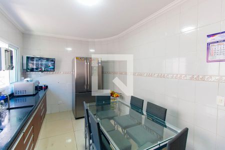 Casa à venda com 305m², 5 quartos e 5 vagasCozinha