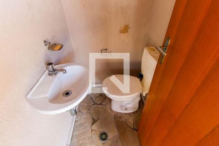 Casa à venda com 305m², 5 quartos e 5 vagasBanheiro 5