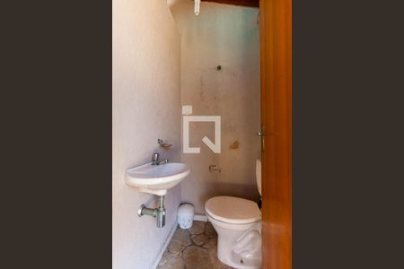 Casa à venda com 305m², 5 quartos e 5 vagasBanheiro 5