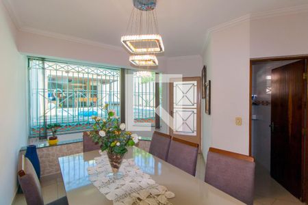 Sala de casa à venda com 5 quartos, 305m² em Vila Diva (zona Leste), São Paulo