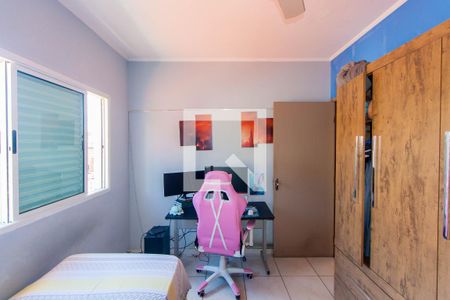 Casa à venda com 305m², 5 quartos e 5 vagasQuarto 4