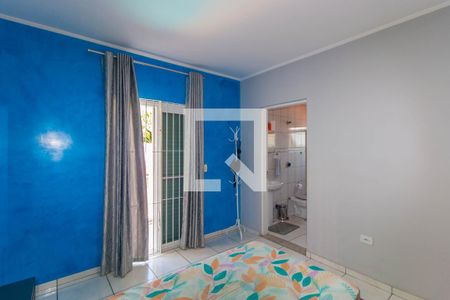 Casa à venda com 305m², 5 quartos e 5 vagasSuíte 2