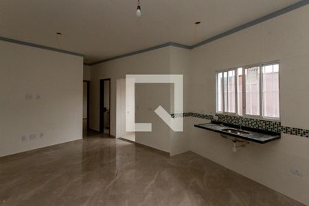 Sala e cozinha de apartamento à venda com 2 quartos, 50m² em Vila Santa Virginia, São Paulo