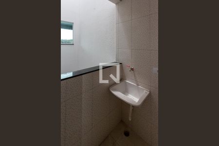 Área de Serviço de apartamento para alugar com 2 quartos, 50m² em Vila Santa Virginia, São Paulo