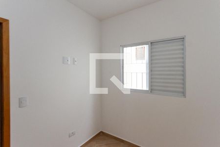Quarto de apartamento para alugar com 2 quartos, 50m² em Vila Santa Virginia, São Paulo