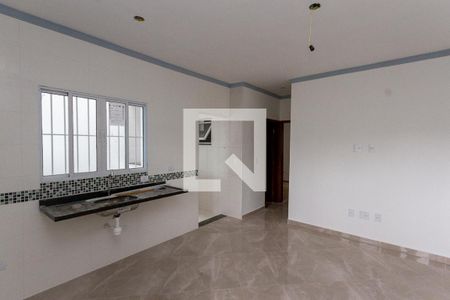 Sala e cozinha de apartamento para alugar com 2 quartos, 50m² em Vila Santa Virginia, São Paulo