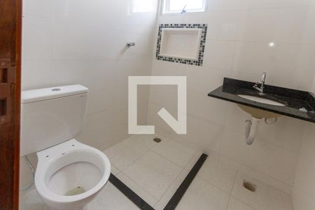 Banheiro de apartamento à venda com 2 quartos, 50m² em Vila Santa Virginia, São Paulo
