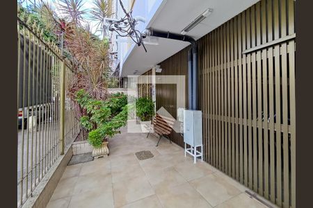 Apartamento para alugar com 161m², 4 quartos e 2 vagasFachada e portaria