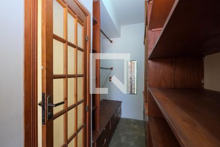 Apartamento para alugar com 161m², 4 quartos e 2 vagasCloset da suíte