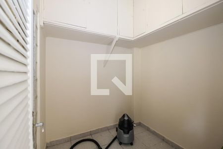 Apartamento para alugar com 161m², 4 quartos e 2 vagasQuarto de Serviço