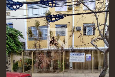 Apartamento para alugar com 161m², 4 quartos e 2 vagasFachada e portaria