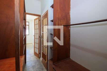 Apartamento para alugar com 161m², 4 quartos e 2 vagasCloset da suíte