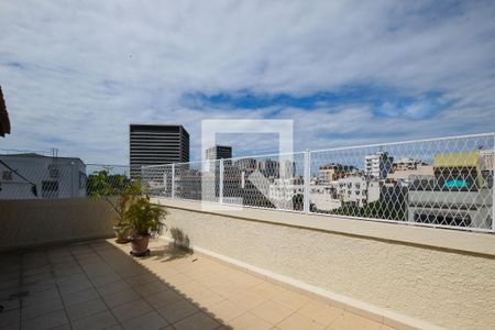 Apartamento para alugar com 161m², 4 quartos e 2 vagasVaranda