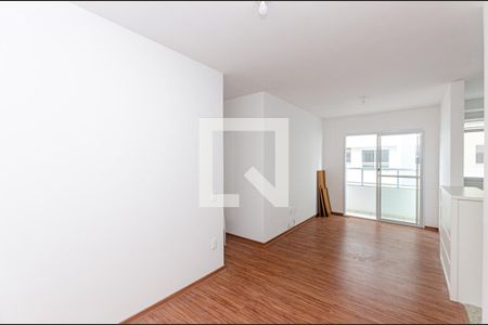 Sala de apartamento à venda com 3 quartos, 67m² em Maria Paula, Niterói