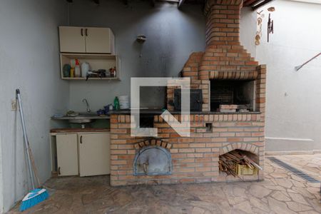 Casa à venda com 220m², 3 quartos e 2 vagasÁrea comum - Churrasqueira