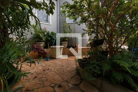 Casa à venda com 220m², 3 quartos e 2 vagasjardim