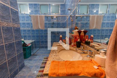 Casa à venda com 220m², 3 quartos e 2 vagasBanheiro da Suíte 