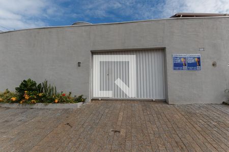 Casa à venda com 220m², 3 quartos e 2 vagasfachada