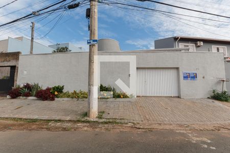 Casa à venda com 220m², 3 quartos e 2 vagasfachada