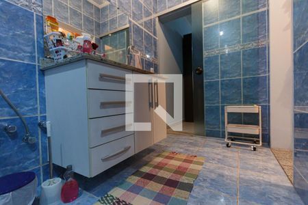 Casa à venda com 220m², 3 quartos e 2 vagasBanheiro da Suíte 