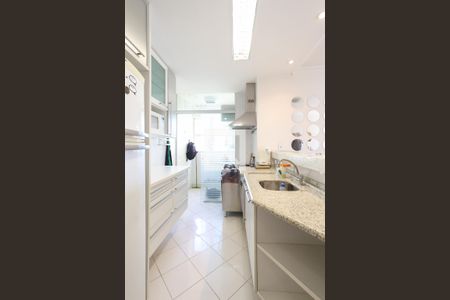 Studio para alugar com 62m², 1 quarto e 1 vaga Studio para alugar com 62m², 1 quarto e 1 vagaCozinha