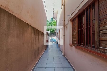 Casa à venda com 192m², 5 quartos e 3 vagasCorredor
